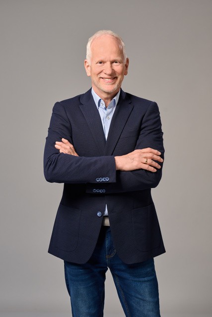 Holger Martin Wilkens mit verschränkten Armen